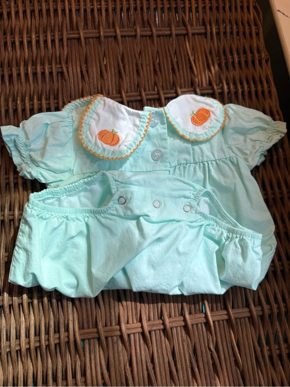 EUC Stitchy Fish Jane Be Little Pumpkin Embroidered Bubble in Mint Green 3M